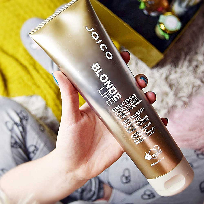 Озаряващ балсам за руса коса Joico Blonde Life Brightening Conditioner 250ml