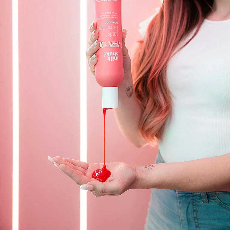 Шампоан за руса и изрусена коса с цветни пигменти MilkShake Pink Limonade Shampoo 300ml