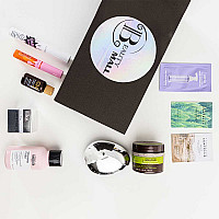 Коледна кутия Christmas BeautyBox 2 