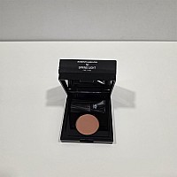 Руж с матов ефект и перфектна дефиниция Essential Essentialblush