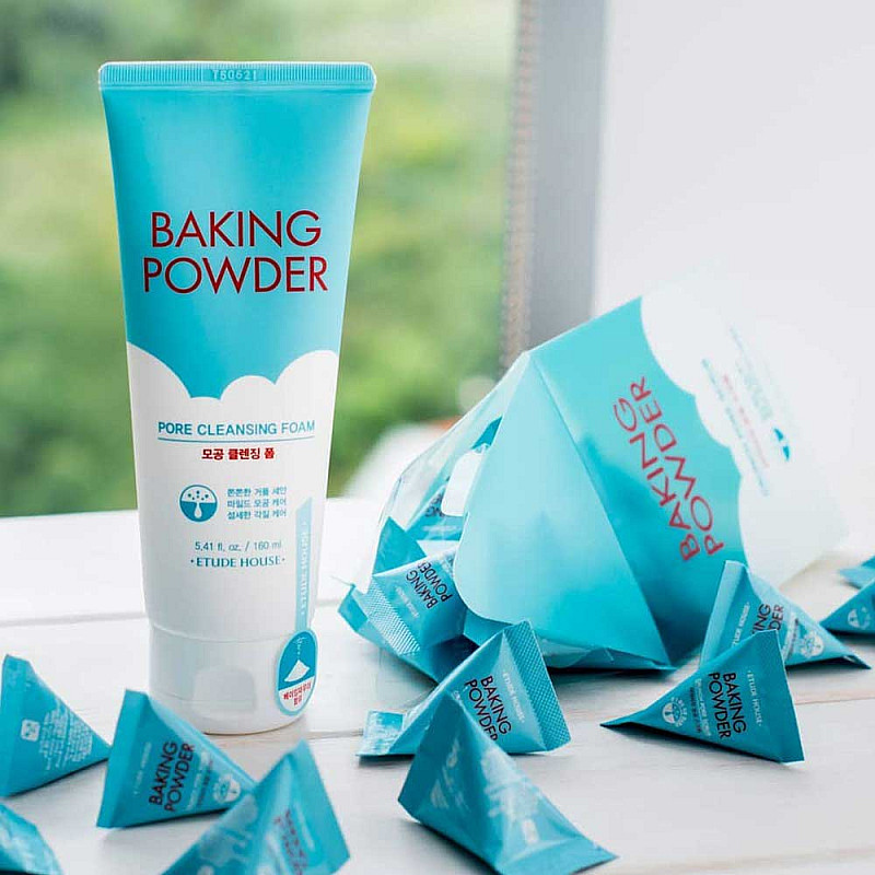 Почистваща пяна за пори Etude Baking Powder Pore Foam 160ml