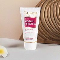 Изглаждащ крем против бръчки с хиалуронова киселина Guinot Crème Anti-Rides 50ml
