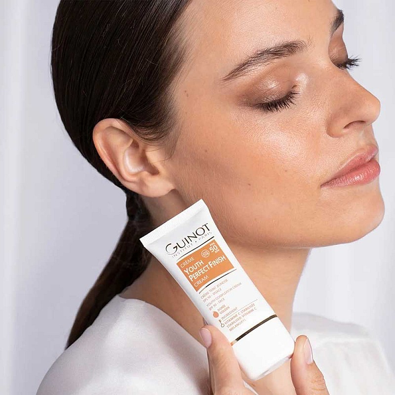 Крем за естествено съвършен тен и ежедневна SPF50 защита Guinot Youth Perfect Finish 30ml