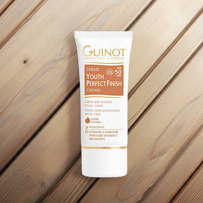 Крем за мигновено озаряване и съвършен тен SPF50 Guinot Youth Perfect Finish Golden 30ml
