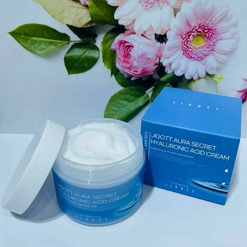 Интензивен хиалуронов крем за лице Jigott Aura Secret Hyaluronic Acid Cream 150ml