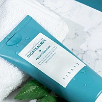 Почистваща пяна за мазна кожа Jigott Cicateatree Foam Cleanser 180ml