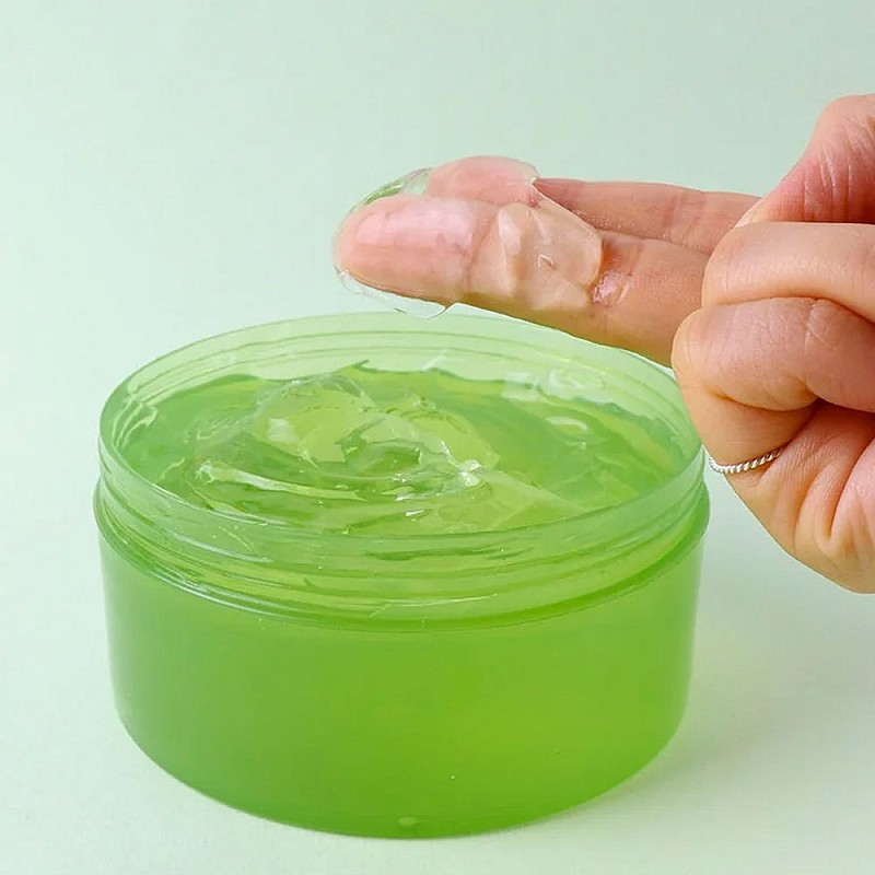 Успокояващ гел с алое вера Jigott Natural Aloe Vera Moisture Soothing Gel 300ml