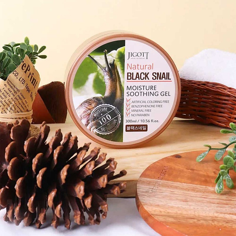 Гел за лице и тяло с охлюв Jigott Natural Black Snail Moisture Soothing Gel 300ml