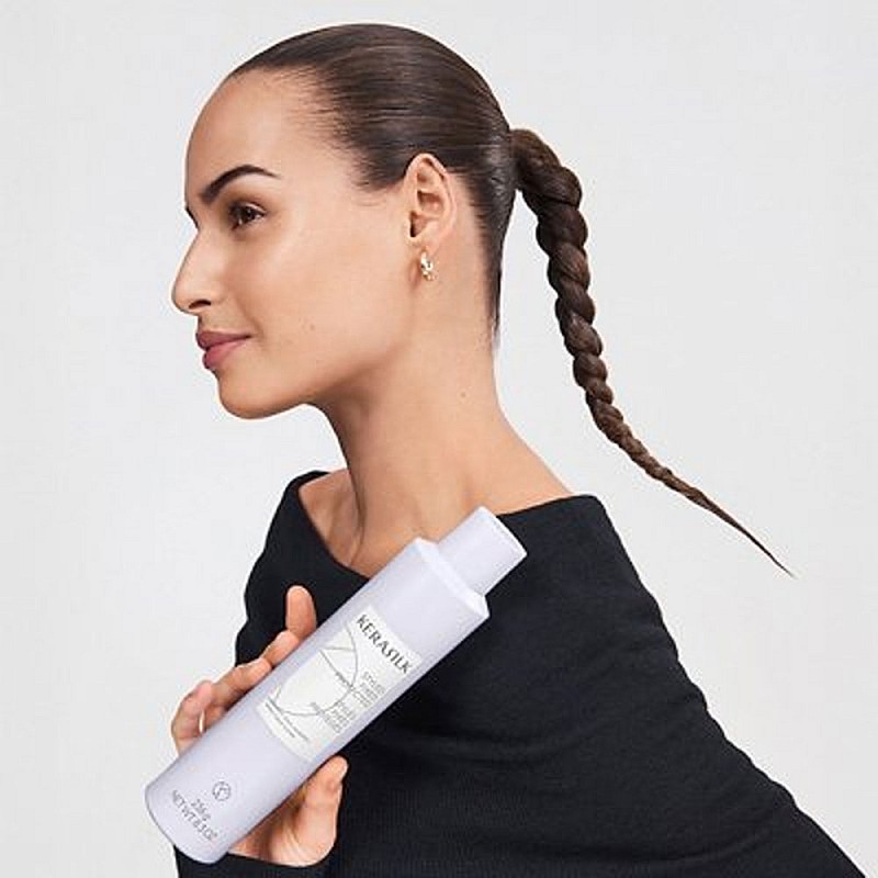 Лак за коса с максимална фиксация Kerasilk Styling Ultimate Hold Hair Spray 300ml