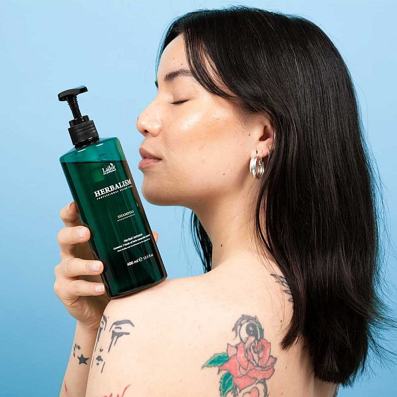Шампоан против косопад с билкови екстракти и аминокиселини Lador Herbalism Shampoo 400ml