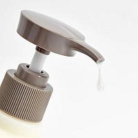 Балансиращ шампоан за суха коса и чувствителен скалп Lador Moisture Balancing Shampoo 530ml