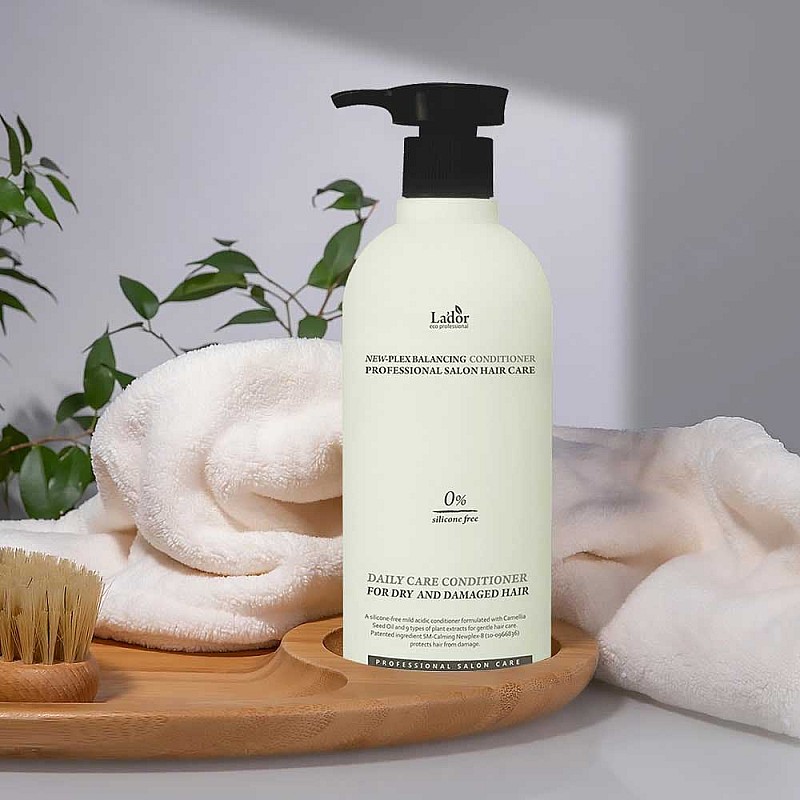 Успокояващ балсам без силикони за чувствителен скалп Lador New-Plex Balancing Conditioner 530ml