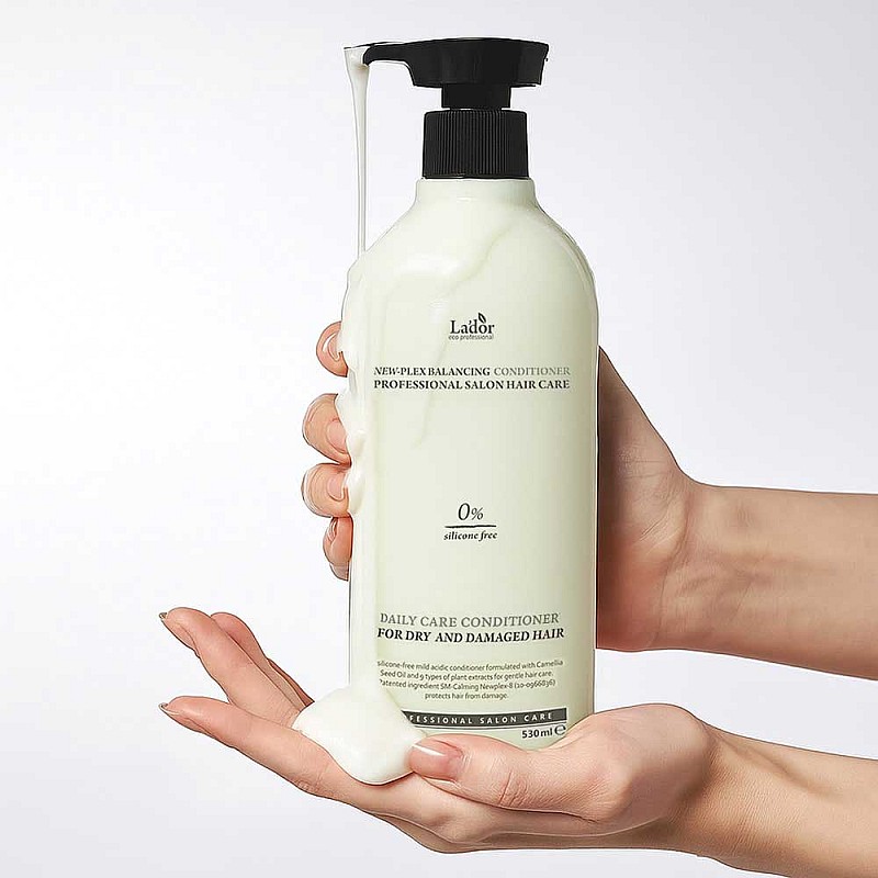 Успокояващ шампоан без силикони за чувствителен скалп Lador New-Plex Balancing Shampoo 530ml