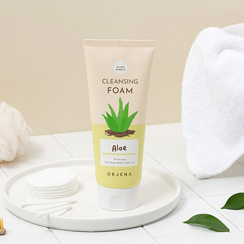 Почистваща пяна за лице с алое Orjena Smile Day Cleansing Foam Aloe 180ml