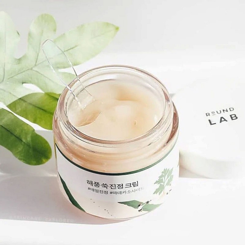 Успокояващ крем с пелин Round Lab Mugwort Calming Cream 80ml