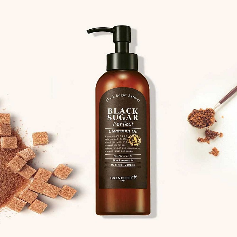 Почистващо масло за лице от черна захар Skinfood Black Sugar Perfect Cleansing Oil 200ml