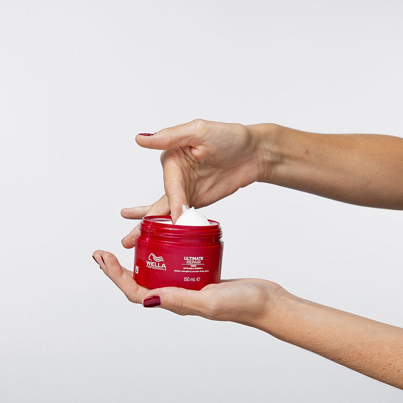 Маска за увредена коса Wella Ultimate Repair Mask 150ml